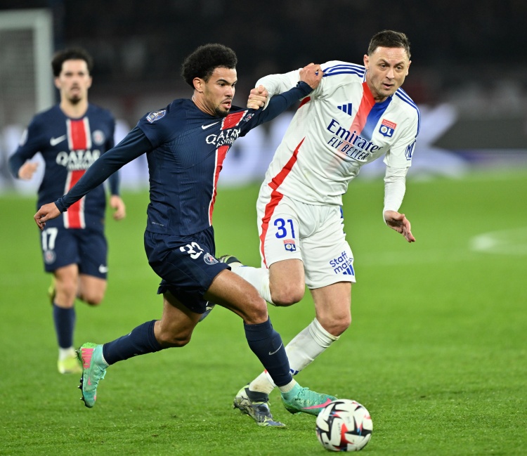 迪马:马蒂奇和经纪人与萨索洛主帅格罗索等人会面,会谈很顺利