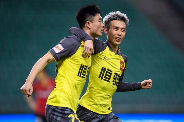 在线体育-广州缺兵少将反倒赢了 郑智执教首胜称还未达预期